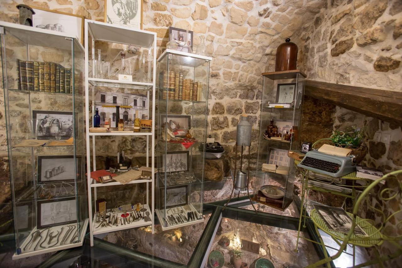 Case-Grotte Degli Avi, Esperienza Abitativa In Grotta モーディカ エクステリア 写真